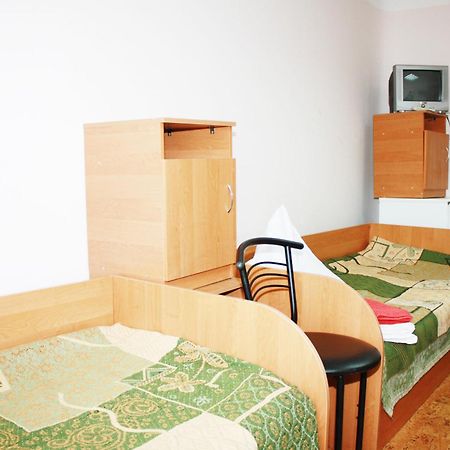 Vydubychi Hostel Kiev Exterior foto